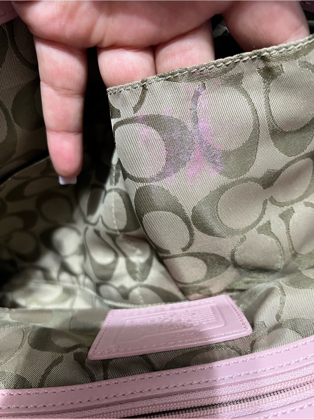 Baby pink Coach leather flap Soho - Picture 5 of 5